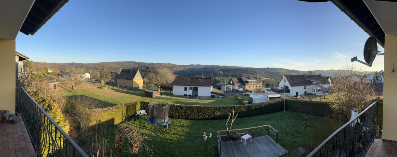 Wohnung Mit Panoramablick Gerolstein Kültér fotó